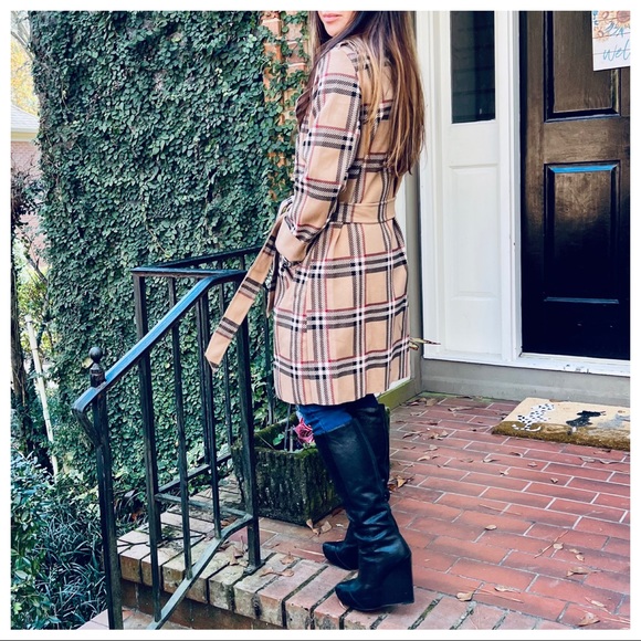 Made in Italy Most Fabulous Designer Belted Plaid Trench Coat - Picture 7 of 13